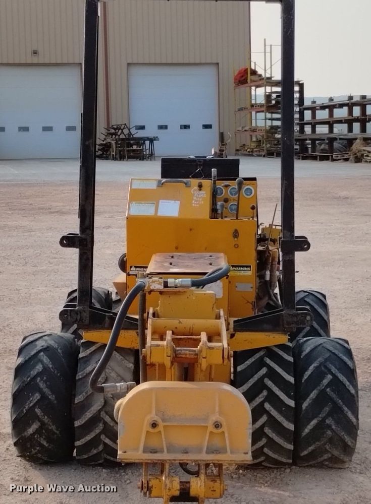 image for item DN6458 1981 Case Maxi Sneaker  trencher