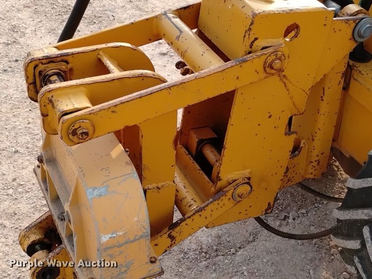 image for item DN6458 1981 Case Maxi Sneaker  trencher