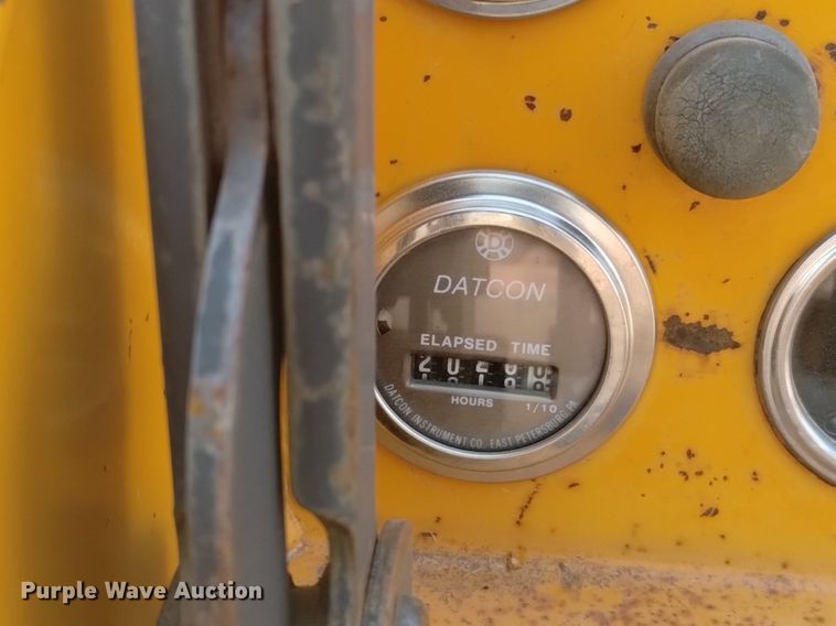 image for item DN6458 1981 Case Maxi Sneaker  trencher