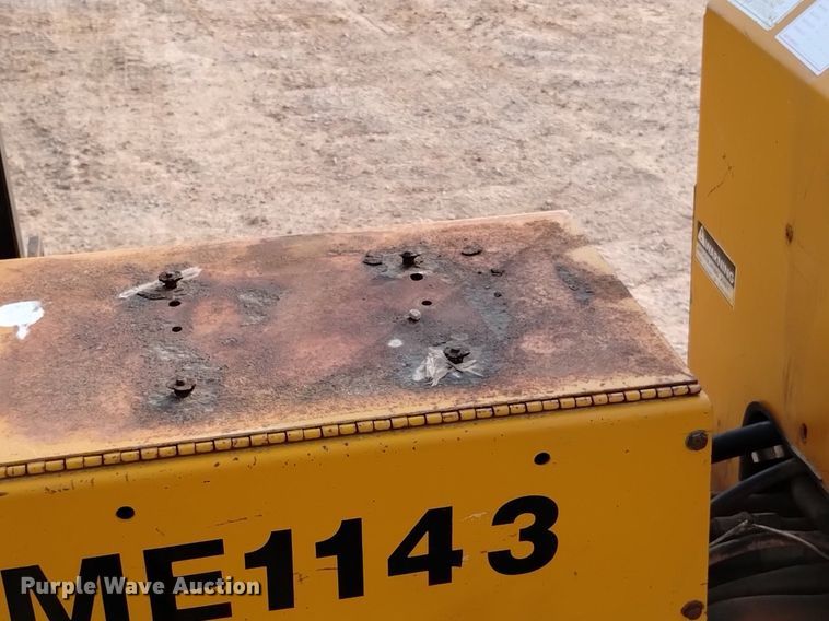 image for item DN6458 1981 Case Maxi Sneaker  trencher