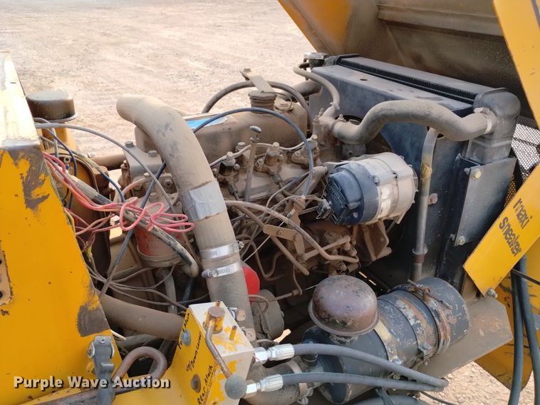 image for item DN6458 1981 Case Maxi Sneaker  trencher