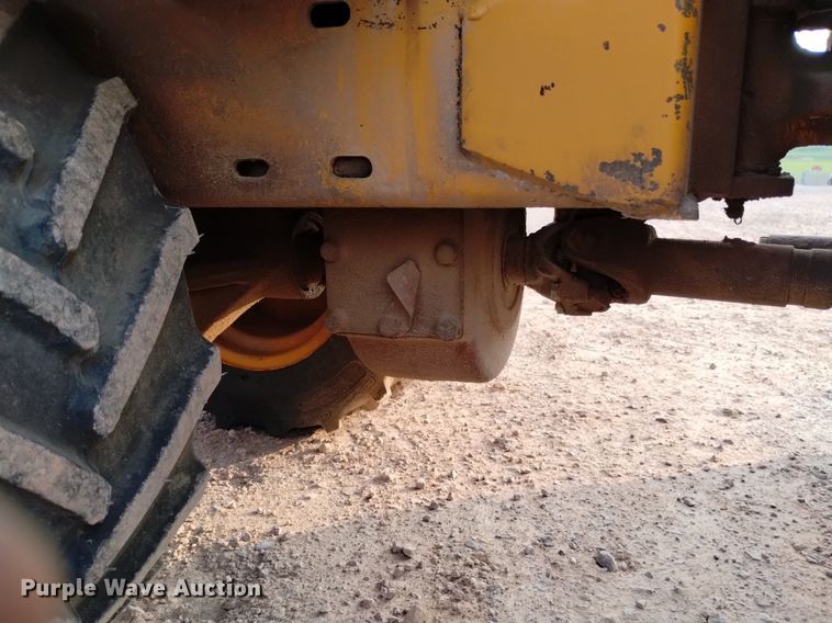 image for item DN6458 1981 Case Maxi Sneaker  trencher