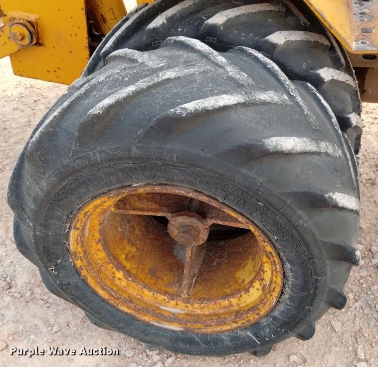 image for item DN6458 1981 Case Maxi Sneaker  trencher