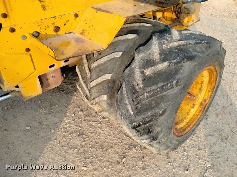 image for item DN6458 1981 Case Maxi Sneaker  trencher