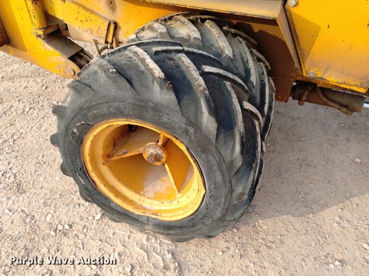 image for item DN6458 1981 Case Maxi Sneaker  trencher