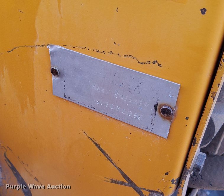 image for item DN6458 1981 Case Maxi Sneaker  trencher