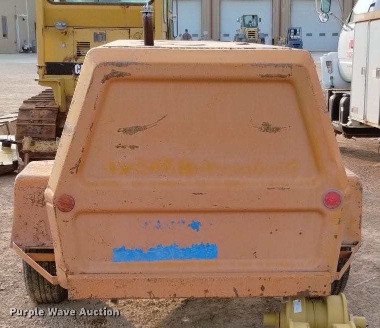 image for item DN6459 1982 Ingersoll Rand  air compressor