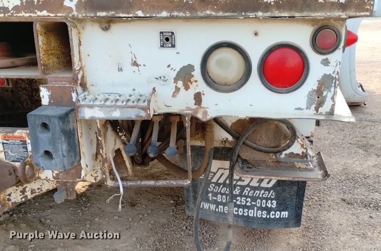 image for item DN6460 2000 Chevrolet C7500  digger derrick truck