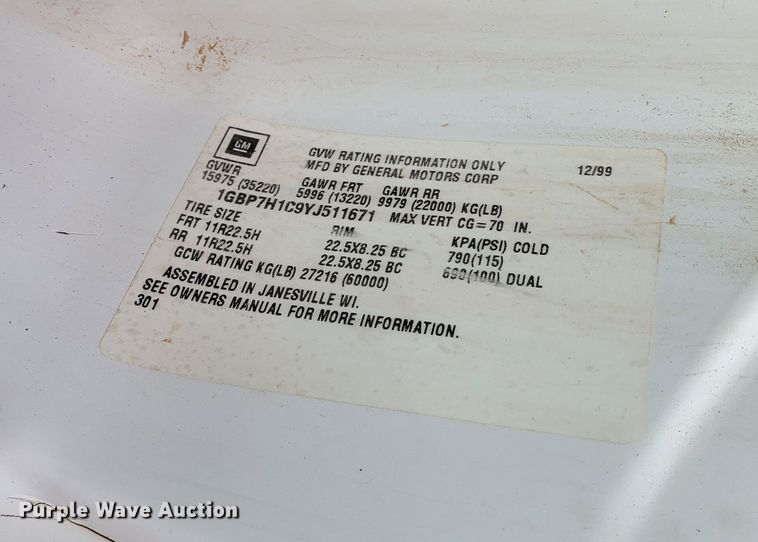 image for item DN6460 2000 Chevrolet C7500  digger derrick truck