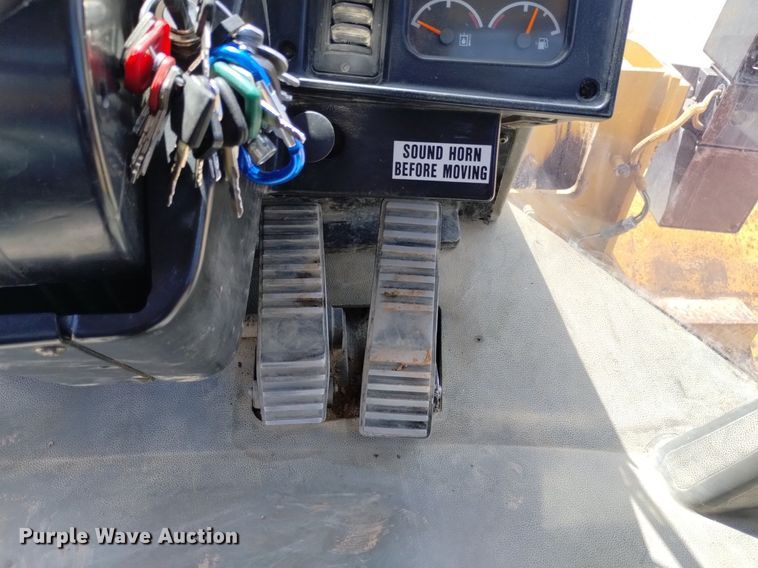 image for item DN6461 1997 Caterpillar 980G  wheel loader