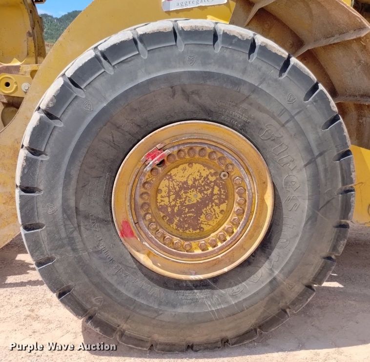 image for item DN6461 1997 Caterpillar 980G  wheel loader