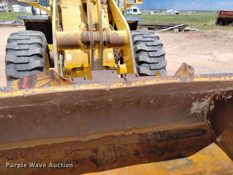 image for item DN6463 1998 Komatsu WA250-3L  wheel loader