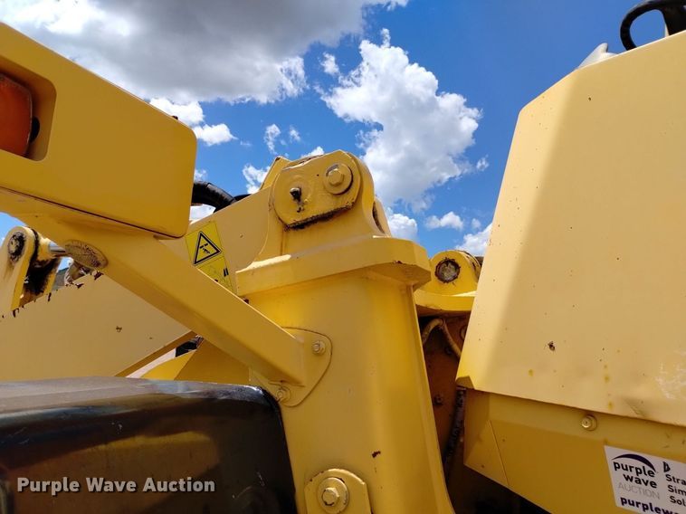 image for item DN6463 1998 Komatsu WA250-3L  wheel loader