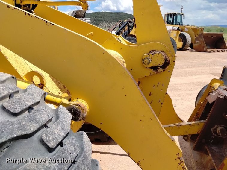 image for item DN6463 1998 Komatsu WA250-3L  wheel loader