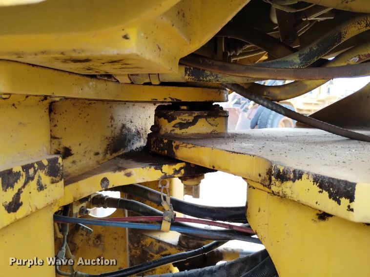 image for item DN6463 1998 Komatsu WA250-3L  wheel loader