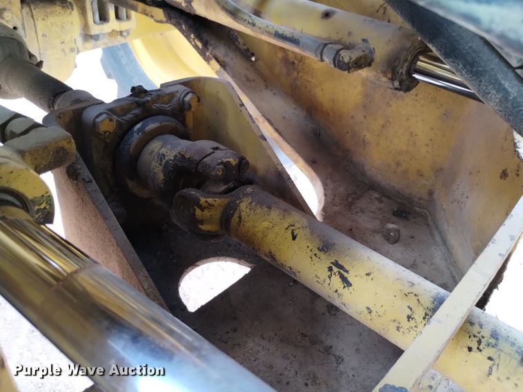 image for item DN6463 1998 Komatsu WA250-3L  wheel loader