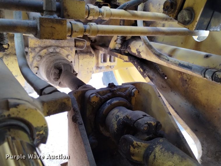 image for item DN6463 1998 Komatsu WA250-3L  wheel loader