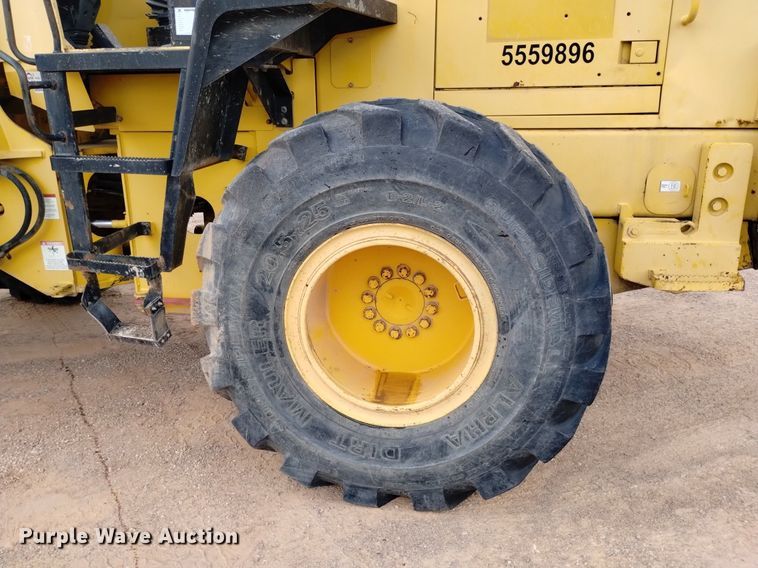 image for item DN6463 1998 Komatsu WA250-3L  wheel loader