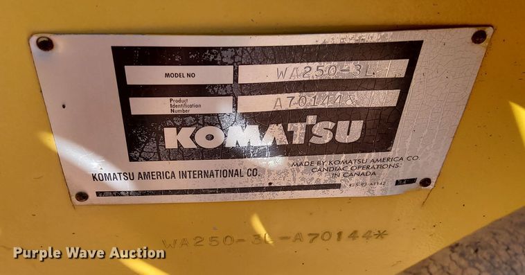 image for item DN6463 1998 Komatsu WA250-3L  wheel loader