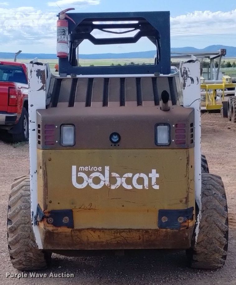 image for item DN6464 1994 Bobcat 853  skid steer loader