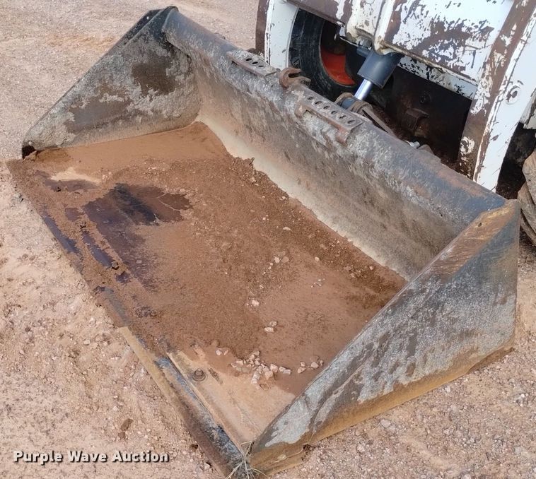 image for item DN6464 1994 Bobcat 853  skid steer loader