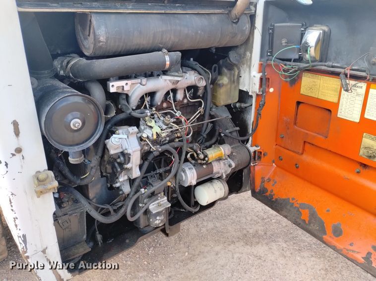 image for item DN6464 1994 Bobcat 853  skid steer loader