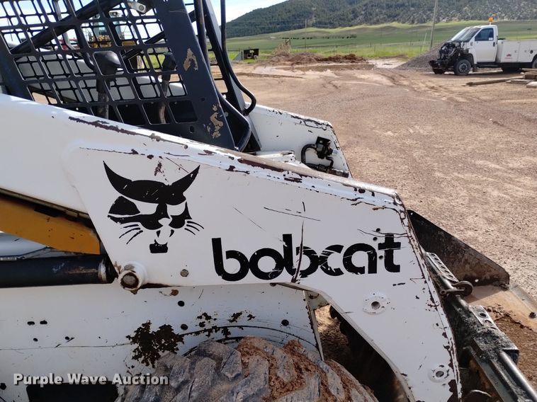 image for item DN6464 1994 Bobcat 853  skid steer loader