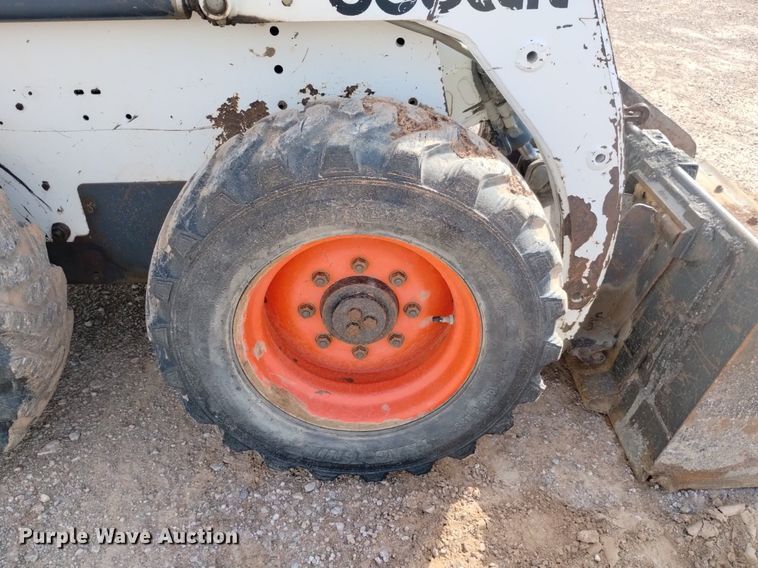 image for item DN6464 1994 Bobcat 853  skid steer loader