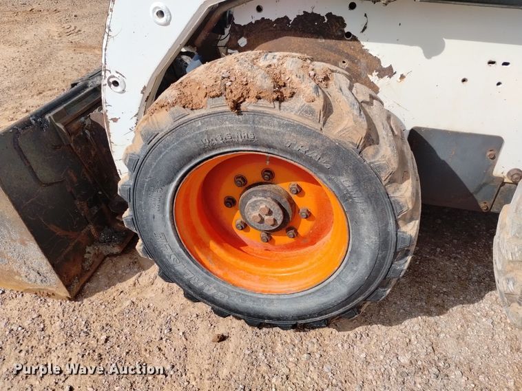 image for item DN6464 1994 Bobcat 853  skid steer loader