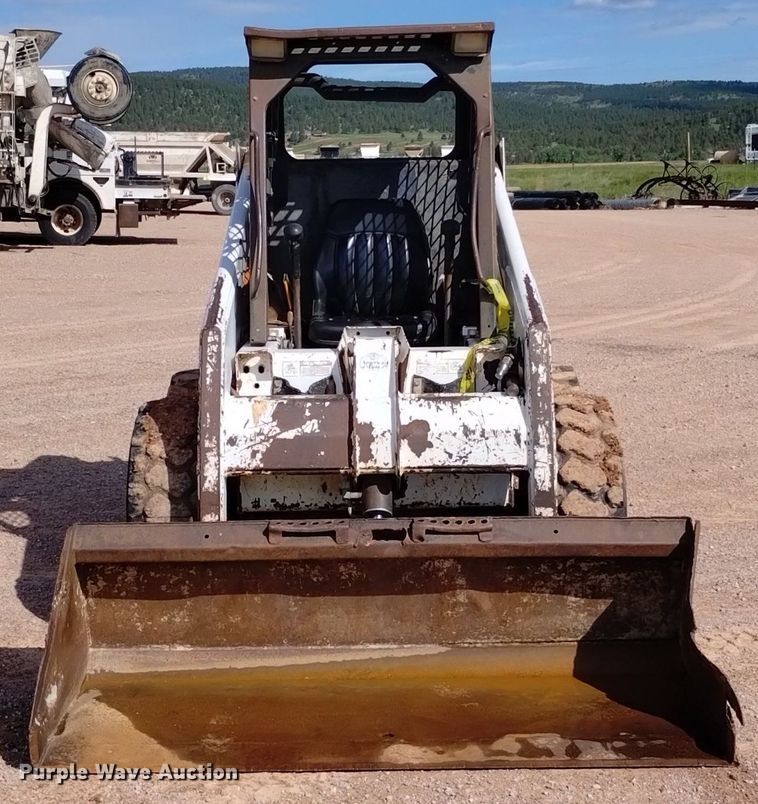 image for item DN6465 1994 Bobcat 853  skid steer loader