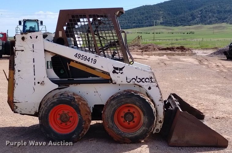 image for item DN6465 1994 Bobcat 853  skid steer loader
