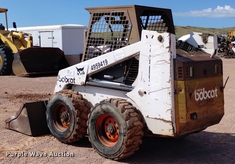 image for item DN6465 1994 Bobcat 853  skid steer loader