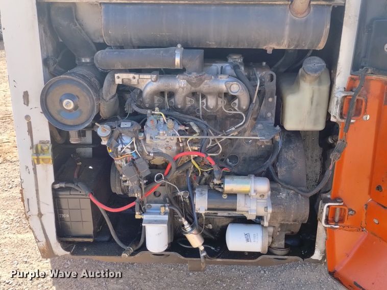 image for item DN6465 1994 Bobcat 853  skid steer loader