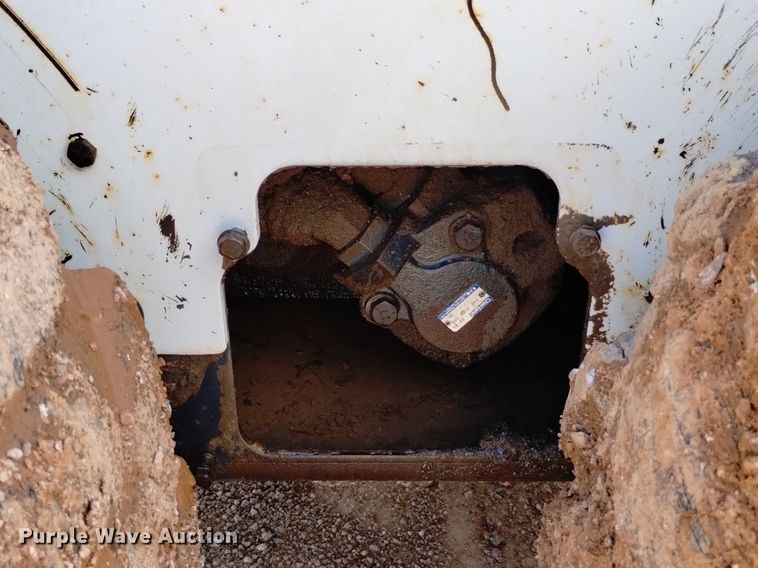 image for item DN6465 1994 Bobcat 853  skid steer loader