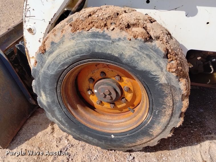 image for item DN6465 1994 Bobcat 853  skid steer loader