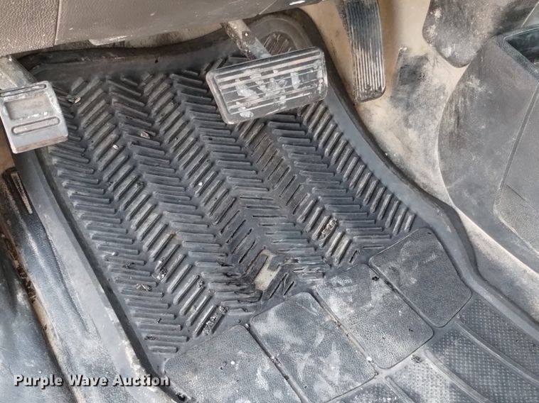 image for item DN6466 2016 GMC Sierra 1500  Double Cab pickup truck