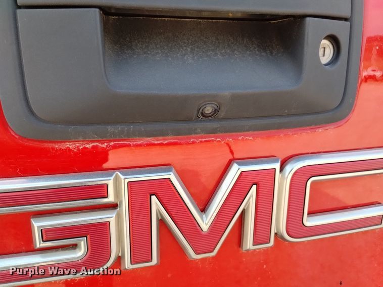 image for item DN6466 2016 GMC Sierra 1500  Double Cab pickup truck