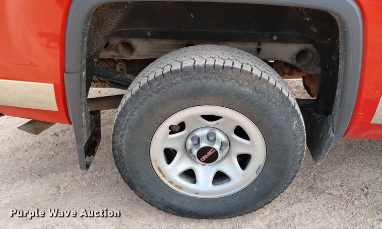 image for item DN6466 2016 GMC Sierra 1500  Double Cab pickup truck