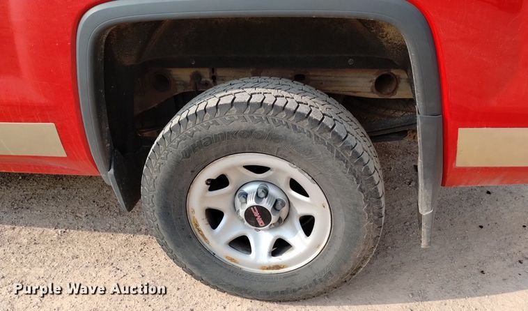 image for item DN6466 2016 GMC Sierra 1500  Double Cab pickup truck