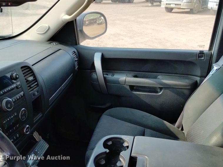 image for item DN6467 2012 Chevrolet Silverado 1500  Ext. Cab pickup truck