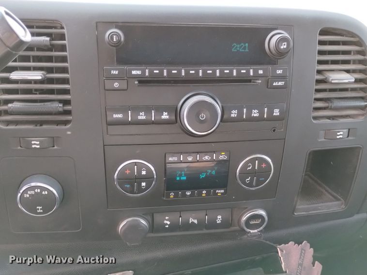 image for item DN6467 2012 Chevrolet Silverado 1500  Ext. Cab pickup truck