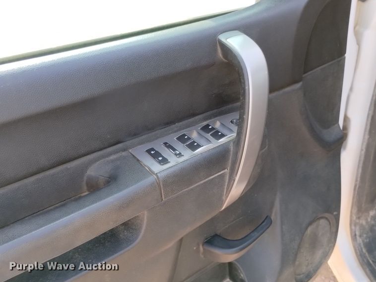 image for item DN6467 2012 Chevrolet Silverado 1500  Ext. Cab pickup truck