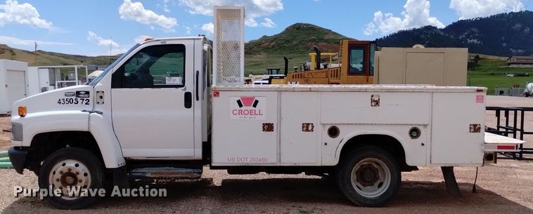 image for item DN6469 2005 Chevrolet C4500  utility / service truck