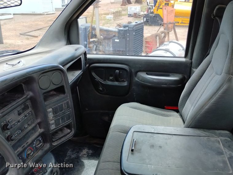 image for item DN6469 2005 Chevrolet C4500  utility / service truck