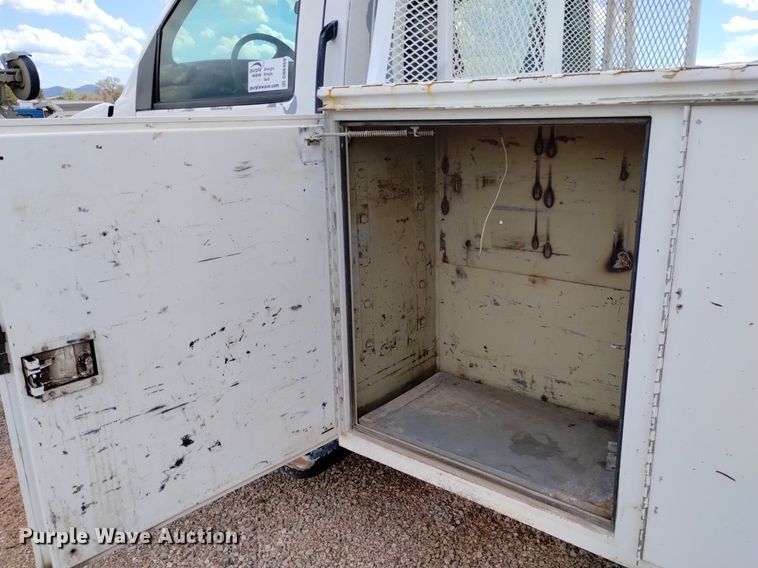 image for item DN6469 2005 Chevrolet C4500  utility / service truck