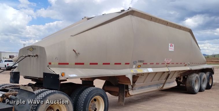 image for item DN6470 1993 Beall BD-N3428-93  bottom dump trailer