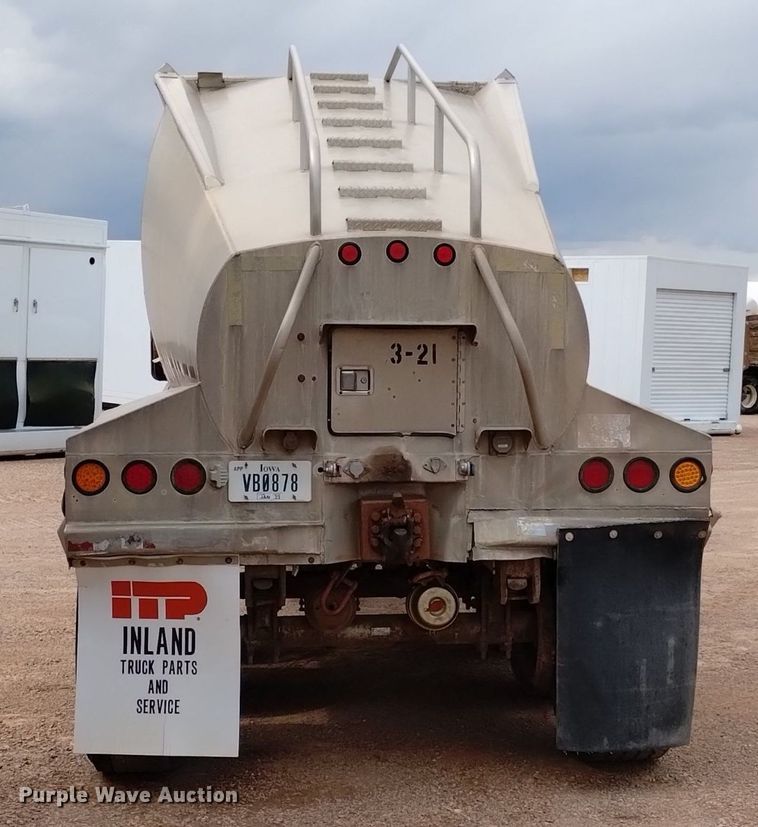 image for item DN6470 1993 Beall BD-N3428-93  bottom dump trailer