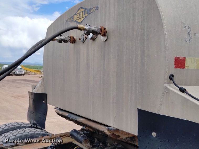 image for item DN6470 1993 Beall BD-N3428-93  bottom dump trailer