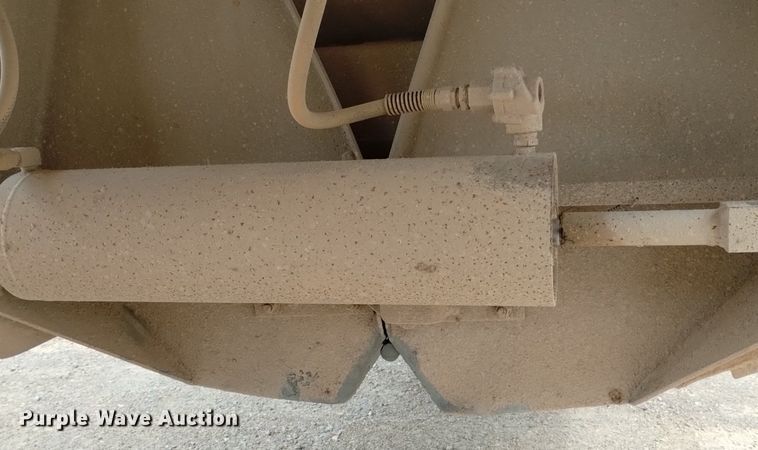 image for item DN6470 1993 Beall BD-N3428-93  bottom dump trailer