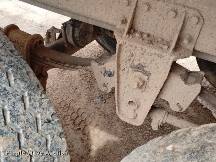 image for item DN6470 1993 Beall BD-N3428-93  bottom dump trailer